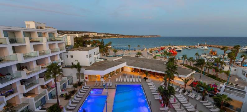 丽曼纳基海滩酒店(Limanaki Beach Hotel & Suites)图片