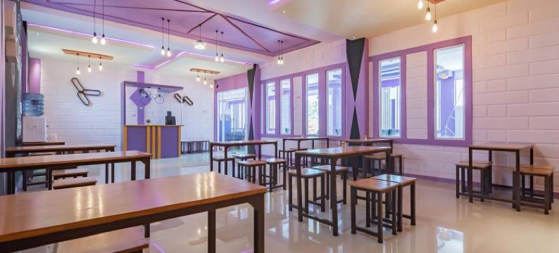 红多兹酒店@加鲁特奇帕纳斯(RedDoorz @ Cipanas Garut)图片