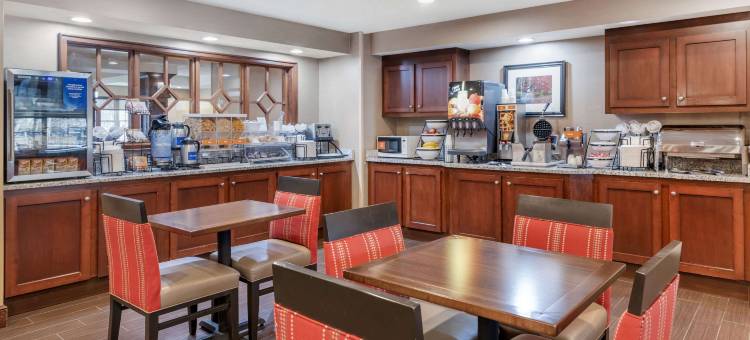 多佛尔-朴茨茅夫舒适套房酒店(Comfort Inn & Suites Dover-Portsmouth)图片