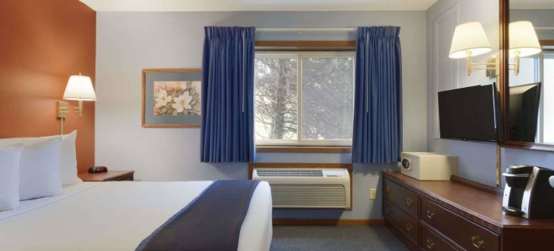 圣克劳德Travelodge by Wyndham(Travelodge by Wyndham Motel of St Cloud)图片