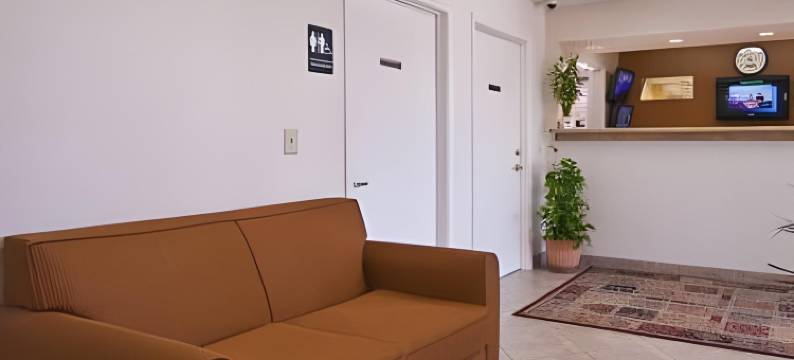 卡罗姆酒店 丹纳姆斯普林斯-巴吞鲁日(Carom Inn Denham Springs-BatonRouge)图片