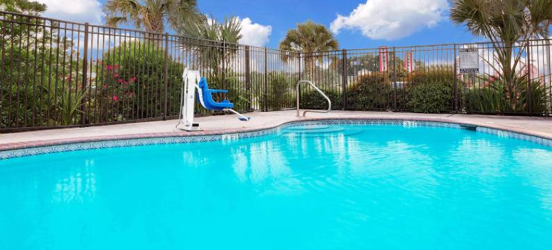 奥珀卢萨斯戴斯套房酒店(Days Inn & Suites by Wyndham Opelousas)图片