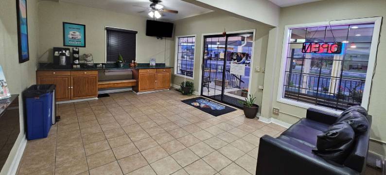 韦纳奇Travelodge by Wyndham酒店(Travelodge by Wyndham Wenatchee)图片