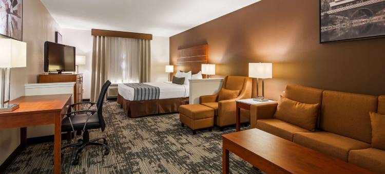 华基尼贝斯特韦斯特优质套房酒店(Best Western Plus Wakeeney Inn  Suites)图片