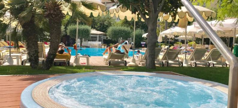 布里斯托尔酒店(Hotel Bristol)图片