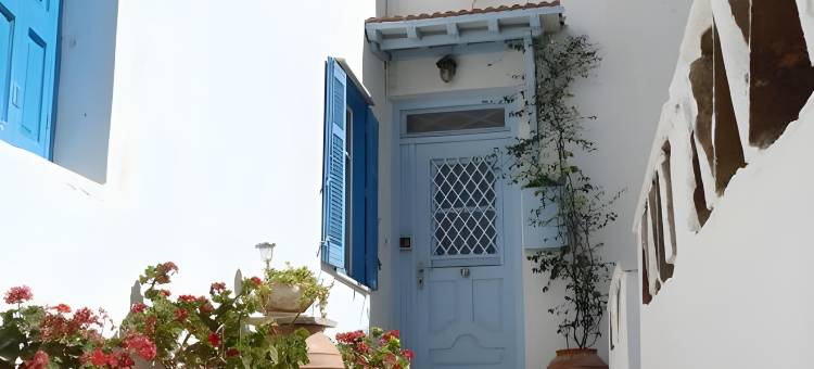 提诺斯遗产广场(Tinos Heritage Plateia)图片