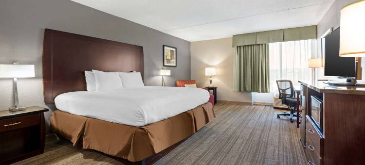 阿什伯里贝斯特韦斯特酒店(Best Western Ashbury Inn)图片