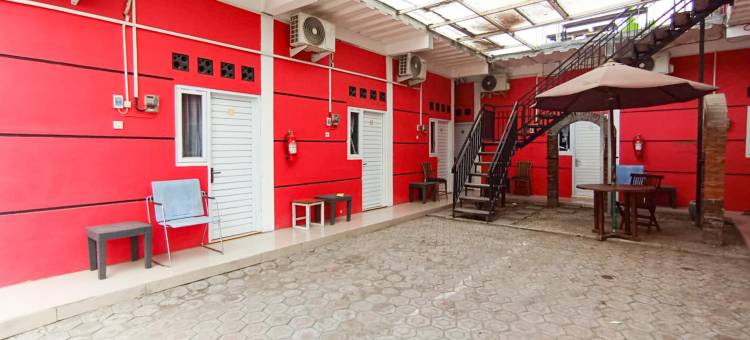 Ariska Room Near Alun Alun Jombang RedPartner图片