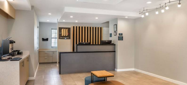 休斯顿 NASA 克利尔莱克万豪唐普雷斯套房酒店(MainStay Suites Houston NASA-Clear Lake)图片