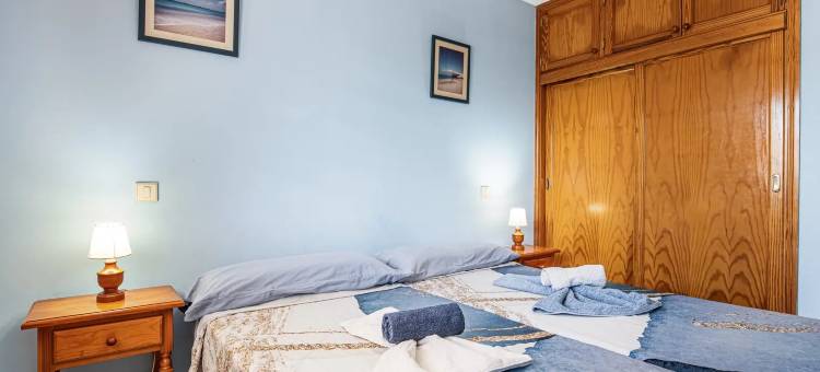 Apartment Near the Beach with a Huge Terrace Patio, Wifi and Parking图片