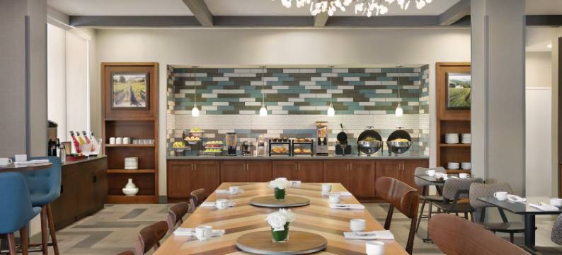 萨克拉门托国际机场福朋喜来登酒店(Four Points by Sheraton Sacramento International Airport)图片