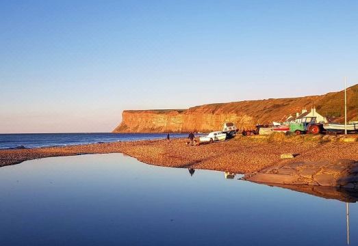 Driftwood Apartment- close to the sea Hotel Overview