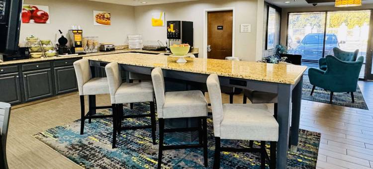 丹维尔 - 大学区凯艺酒店(Quality Inn Danville - University Area)图片