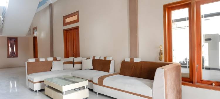 红多兹酒店-近迪昂茶园农场旅游区(RedDoorz Near Agrowisata Kebun Teh Dieng)图片