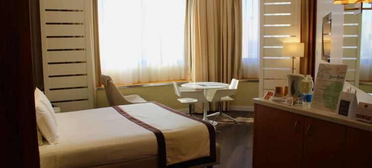 斐尔拉日冕贝斯特韦斯特酒店(Best Western Mirage Hotel Fiera)图片