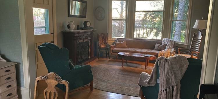 Rivers Edge Victorian Inn图片