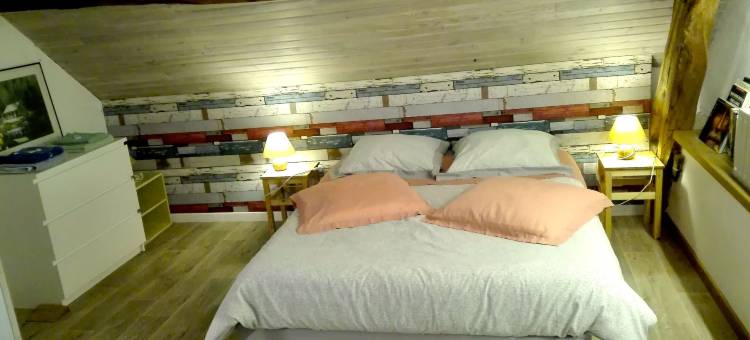 红色百叶窗拉隆格酒店(La Longère Aux Volets Rouges)图片