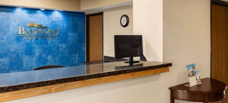 锡达拉皮兹呗盟套房酒店(Baymont by Wyndham Cedar Rapids)图片