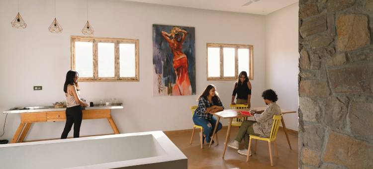 Parijat私人游泳池别墅1，2和3卧室(Parijat Private Pool Villa 1, 2 and 3 BHK)图片