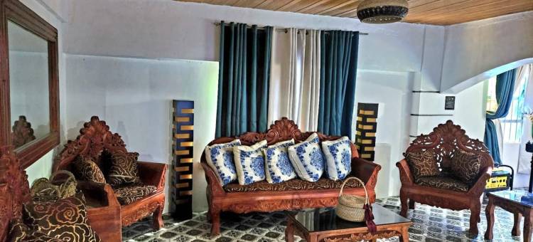 三卧室房屋 - 可住20人 - 可携带宠物 - 游泳池 - 花园(3 Bed House - Sleeps 20 - Pets - Pool - Garden)图片