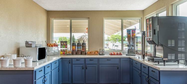 德卢斯温德姆速8酒店(Super 8 by Wyndham Duluth)图片