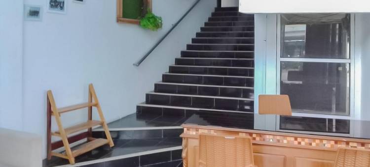 红门酒店-近苏邦阿伦阿伦2号(Koolkost Near Dprd Kabupaten Subang)图片