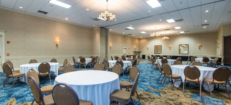斯特朗斯维尔克里夫兰贝斯特韦斯特优质酒店(Best Western Plus Strongsville Cleveland)图片