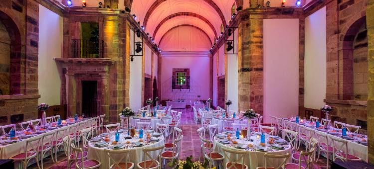 阿塞维多宫殿(Palacio de Los Acevedo)图片