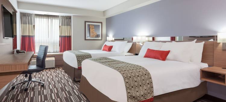 麦克默里堡麦客达套房酒店(Microtel Inn & Suites by Wyndham Fort McMurray)图片