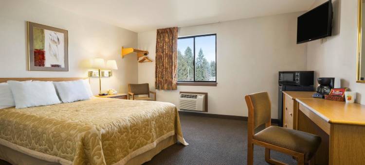 多蓝湖速8酒店(Super 8 by Wyndham Coeur d'Alene)图片