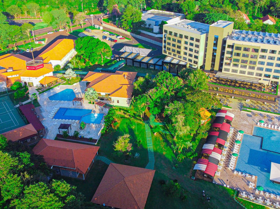 SJ 生态瀑布度假村