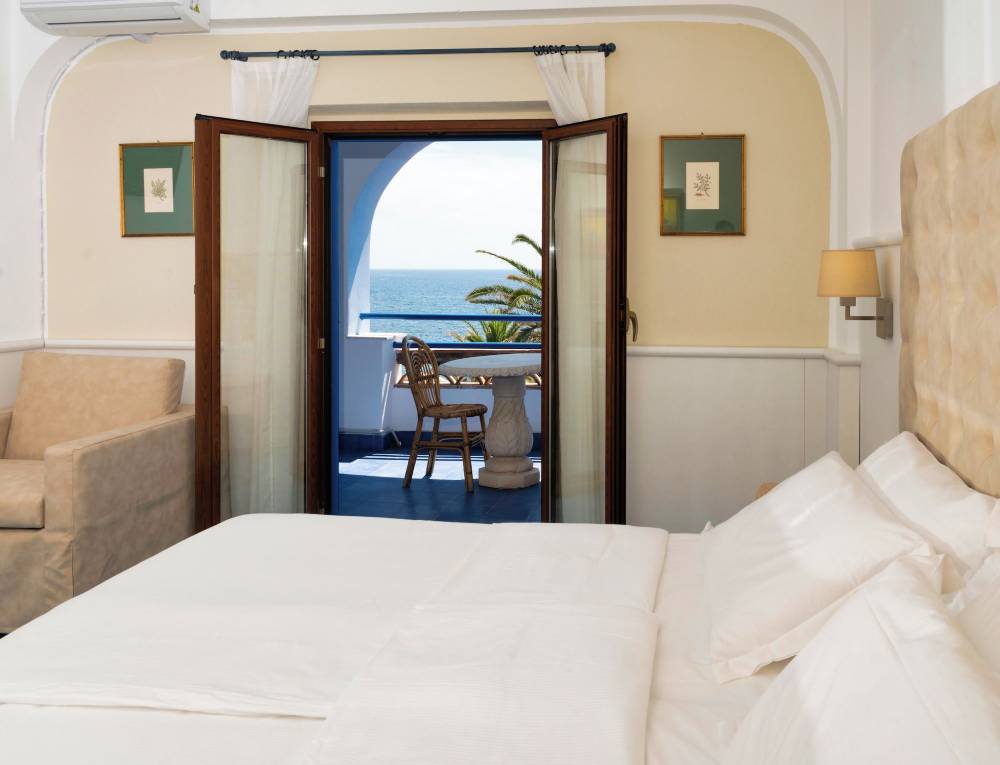 Arathena Rocks Hotel Over view