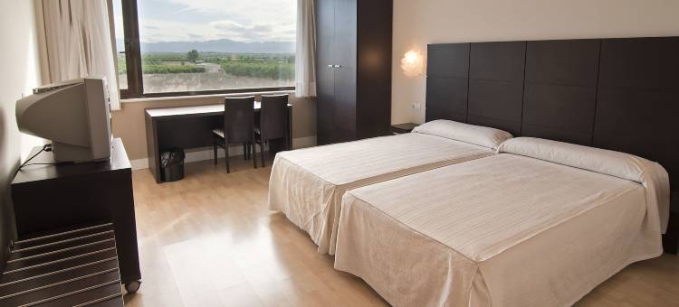 门德拉塞拉尼亚酒店(Hotel Puerta de la Serrania)图片