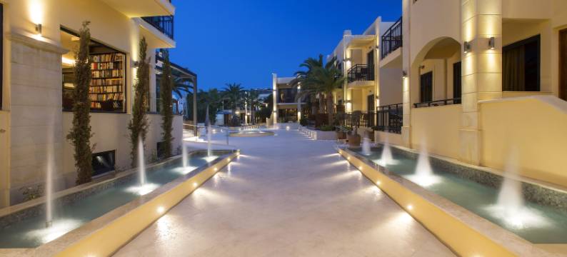 亚特兰蒂斯海滩酒店(Atlantis Beach Hotel)图片