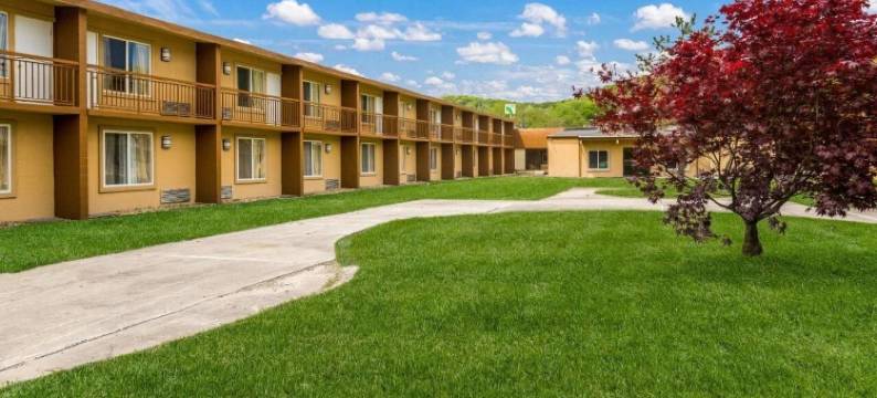 费尔蒙特因恩苏伊特斯-斯特劳兹堡-波科诺斯(Fairmount Inn & Suites - Stroudsburg, Poconos)图片