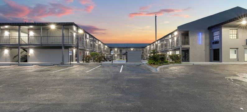 圣安东尼奥Lackland AFB呗盟酒店(Baymont by Wyndham San Antonio Near Lackland AFB)图片