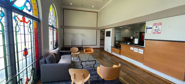 港口旁的旅馆和套房(Portside Inn & Suites)图片