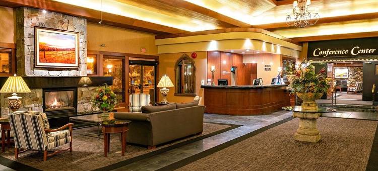 基洛纳华美达酒店及会议中心(Ramada by Wyndham Kelowna Hotel & Conference Center)图片