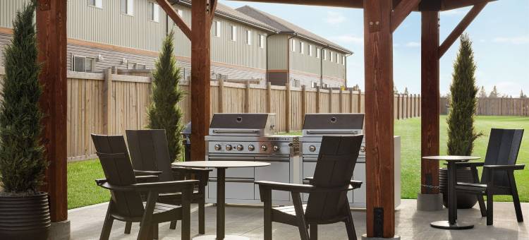 圣约翰堡麦客达套房酒店(Microtel Inn & Suites by Wyndham Fort St John)图片