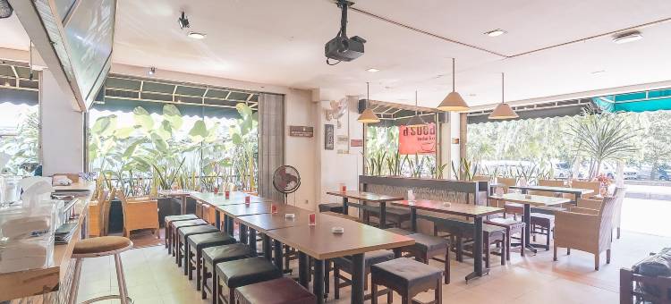 红门酒店@坤甸阿古斯萨利姆街(RedDoorz at H Agus Salim Street Pontianak)图片
