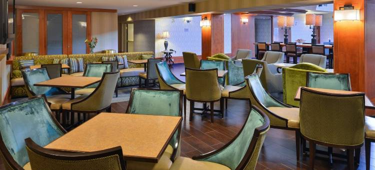 希尔顿欢朋套房酒店-卡尔加里西北(Hampton Inn & Suites by Hilton Calgary-University Northwest)图片