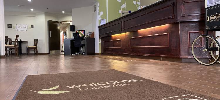 路易斯威尔机场及展览中心舒眠酒店(Sleep Inn Louisville Airport & Expo)图片