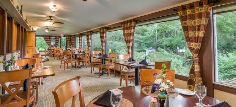 弗拉特罗克-高原湖泊度假酒店(Highland Lake Inn & Resort - Flat Rock)图片