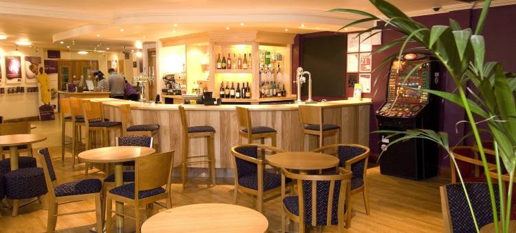 斯劳普瑞米尔酒店(Premier Inn Slough)图片