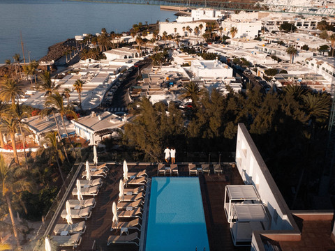 法里奥内斯酒店