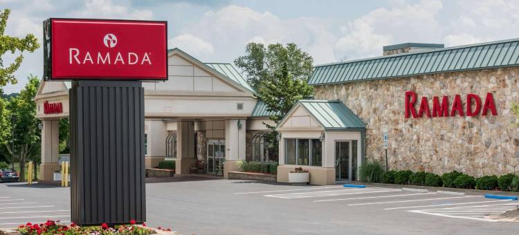 州立学院城华美达酒店及会议中心(Ramada by Wyndham State College Hotel & Conference Center)图片