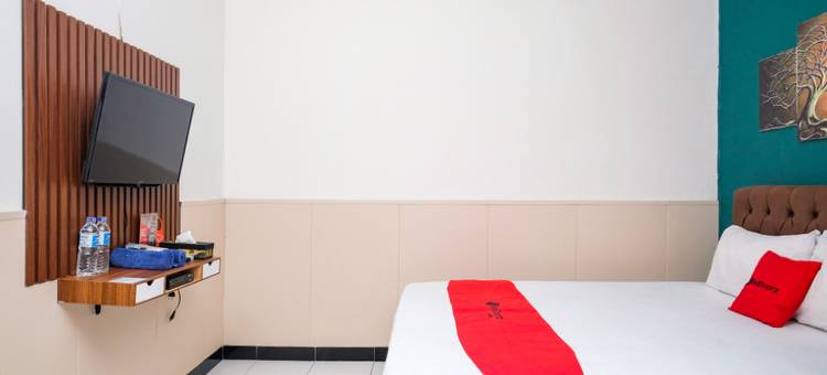 红多兹伊斯兰酒店-近马格朗阿克米尔(RedDoorz Syariah Near Akmil Magelang)图片