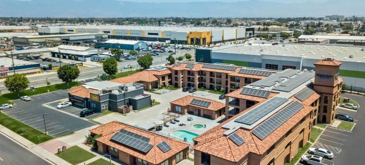 丰塔纳-里阿尔托戴斯酒店(Days Inn by Wyndham Fontana / Rialto)图片