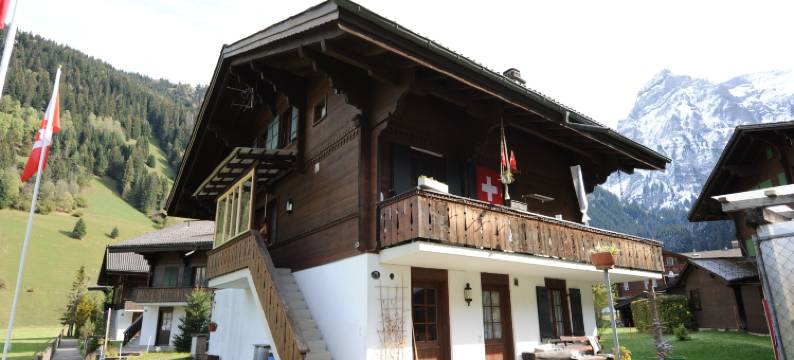 Chalet in Lenk near Simmen Falls图片