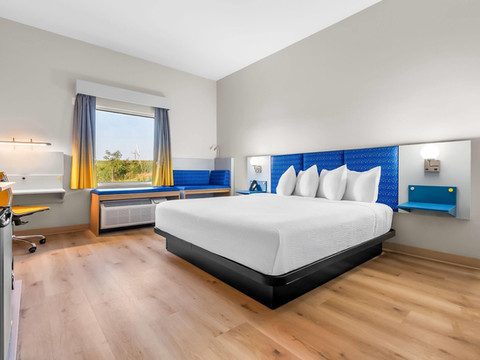 温德姆普拉特维尔蒙哥马利麦克罗特旅馆及套房